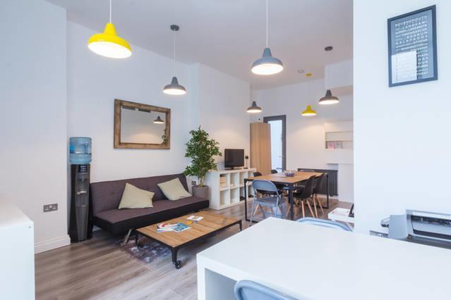 Generous Apartments Apartamento Londres