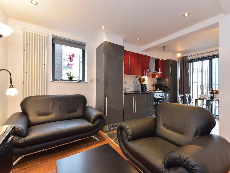 Amber Nike Apartments Hotel 4*