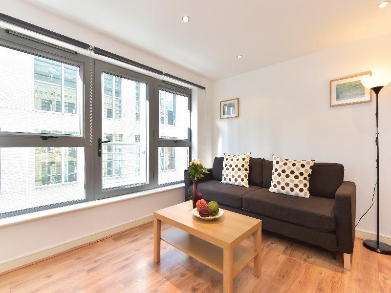 Amber Nike Apartments 4* London