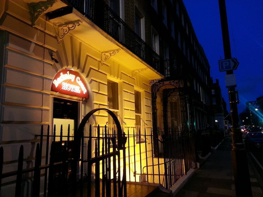 Berkeley Court Hotel 2*