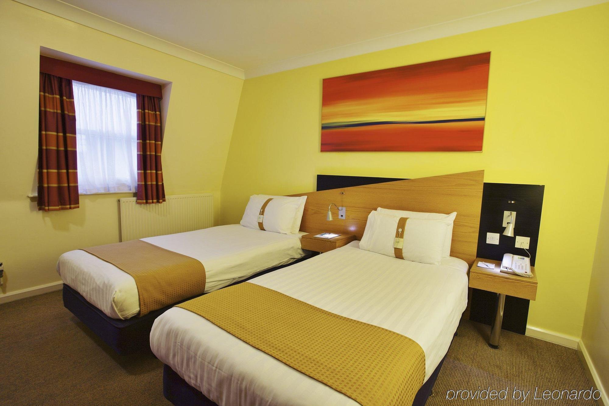 Holiday Express Victoria By Ihg