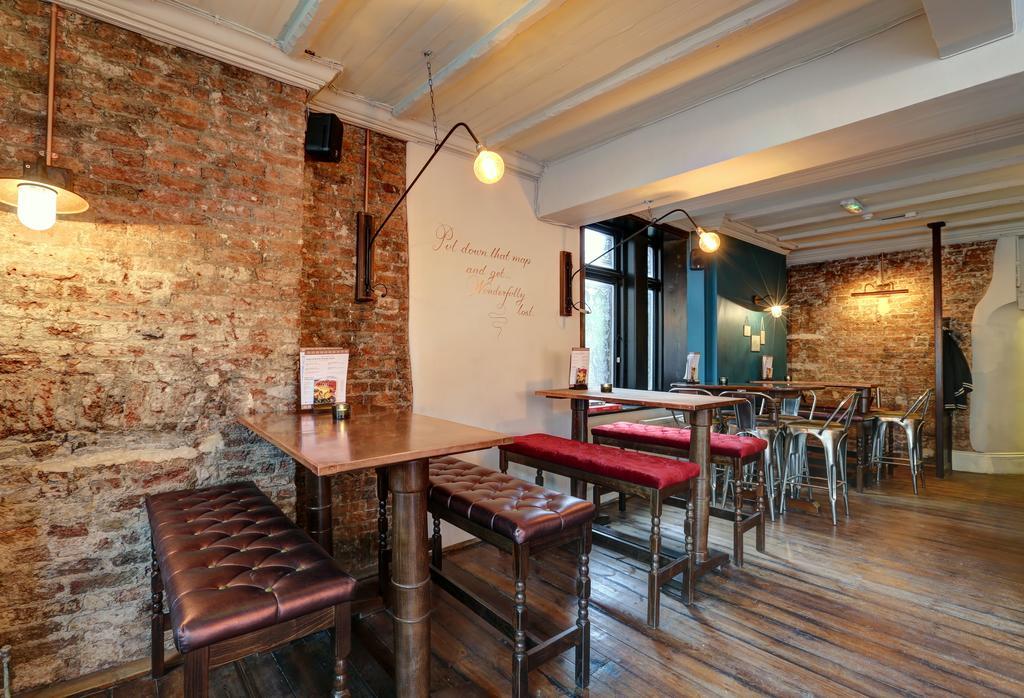 Publove @ The Exmouth Arms, Euston * Londres