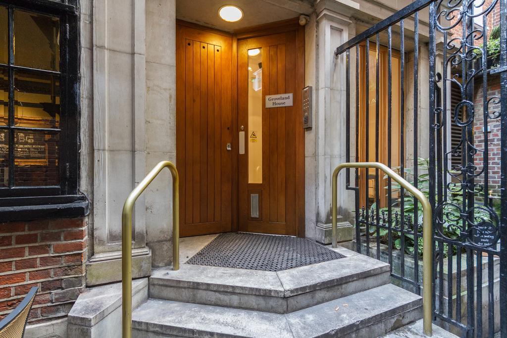 Roomspace Serviced - Groveland Court Londres