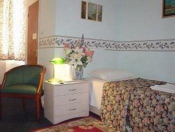 Regency Court Pensión