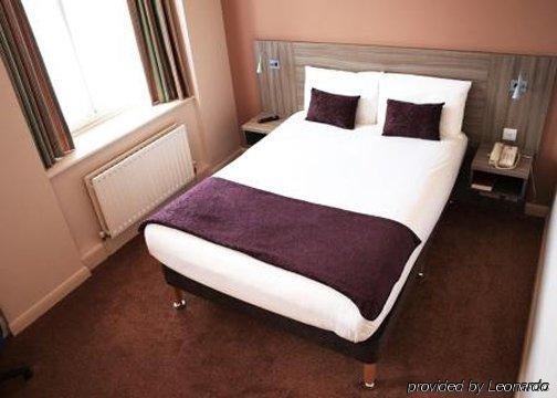 Express - Vauxhall Nine Elms, An Ihg 3* Londres