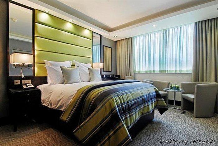 Montcalm Mayfair, Autograph Collection