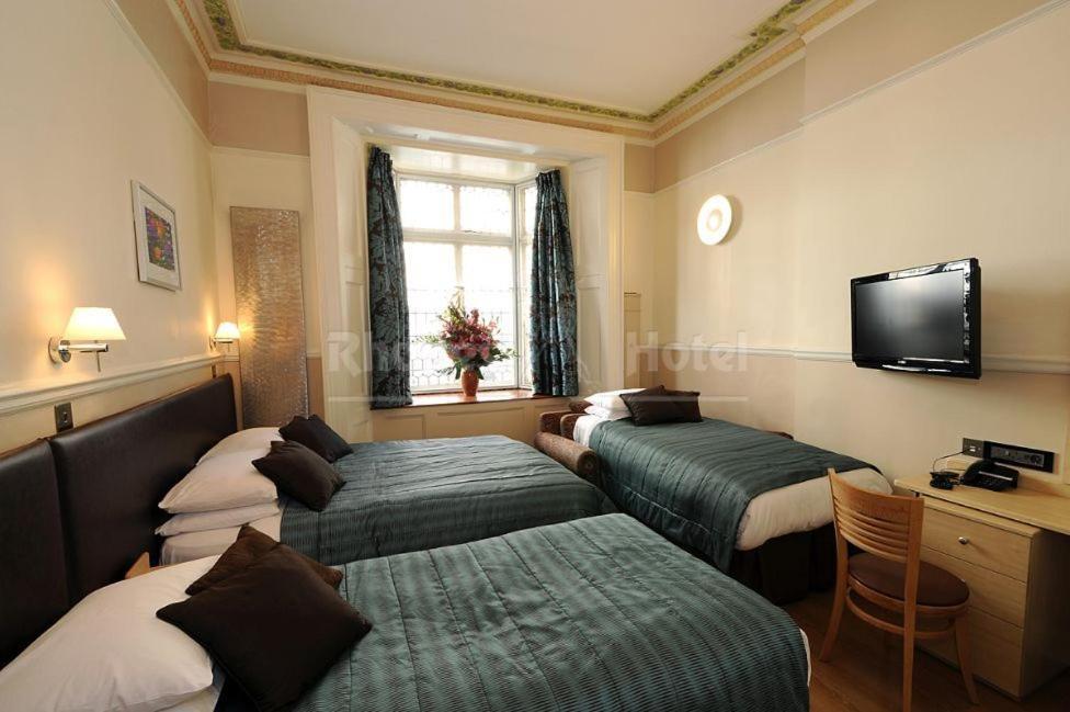 Rhodes 3*