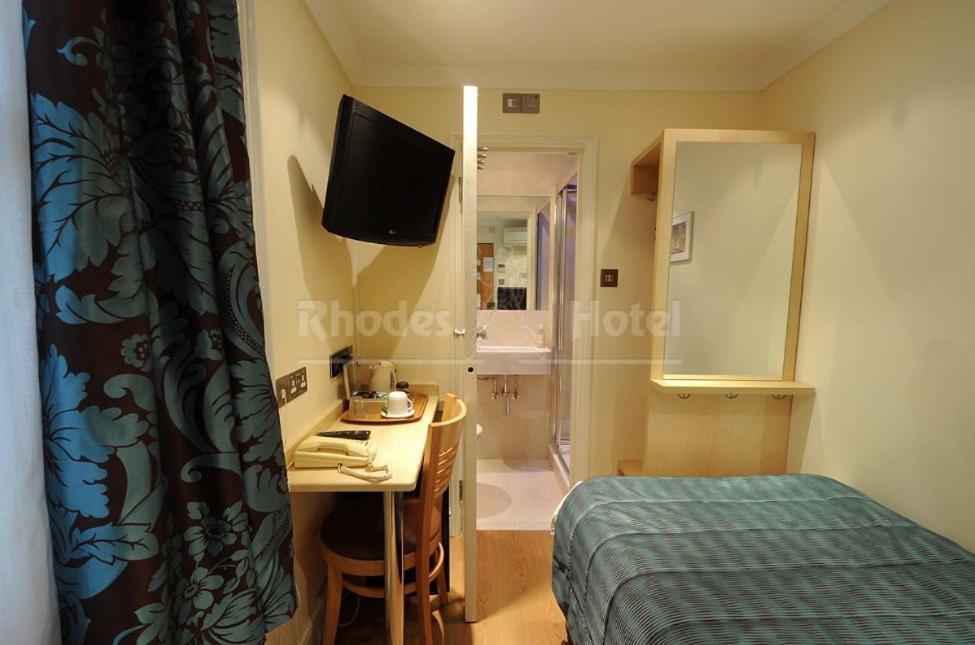 Rhodes 3*