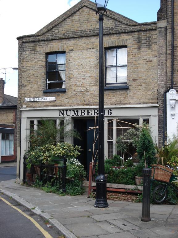 16 St Alfeges Bed & Breakfast 4*