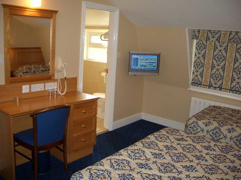 Olympic House Hotel 3*