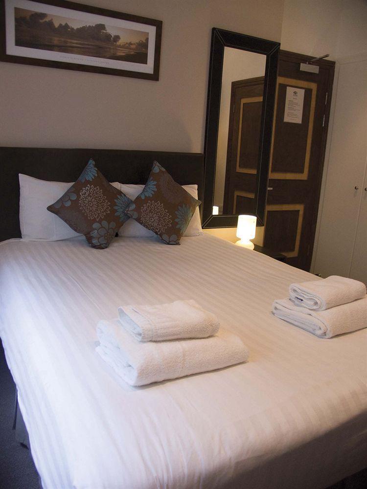 Apartahotel Nox Kensington Gardens 4*