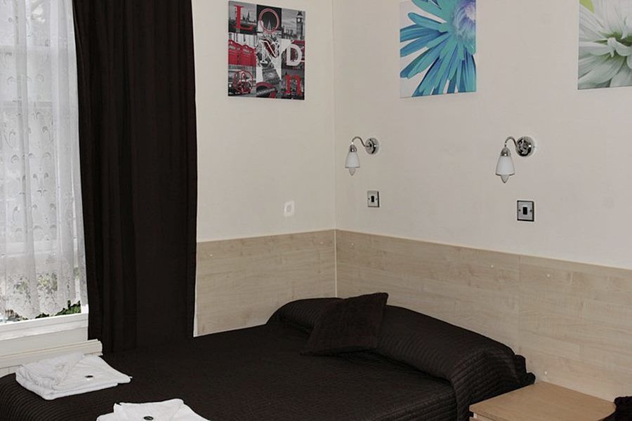 Hotel Tony's House
