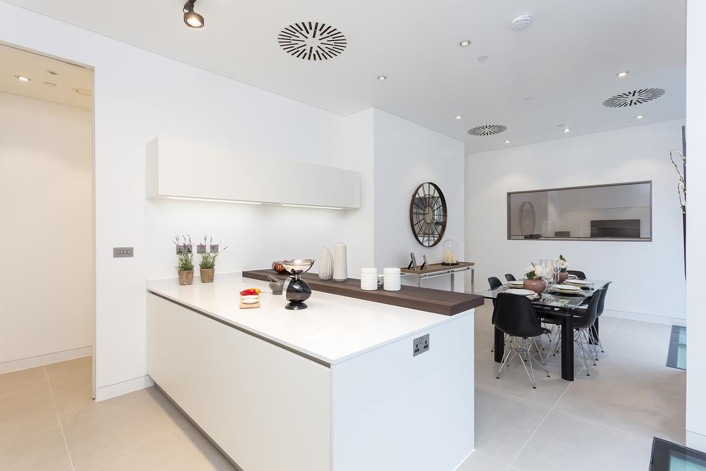 Urban Chic - Chiltern & Baker