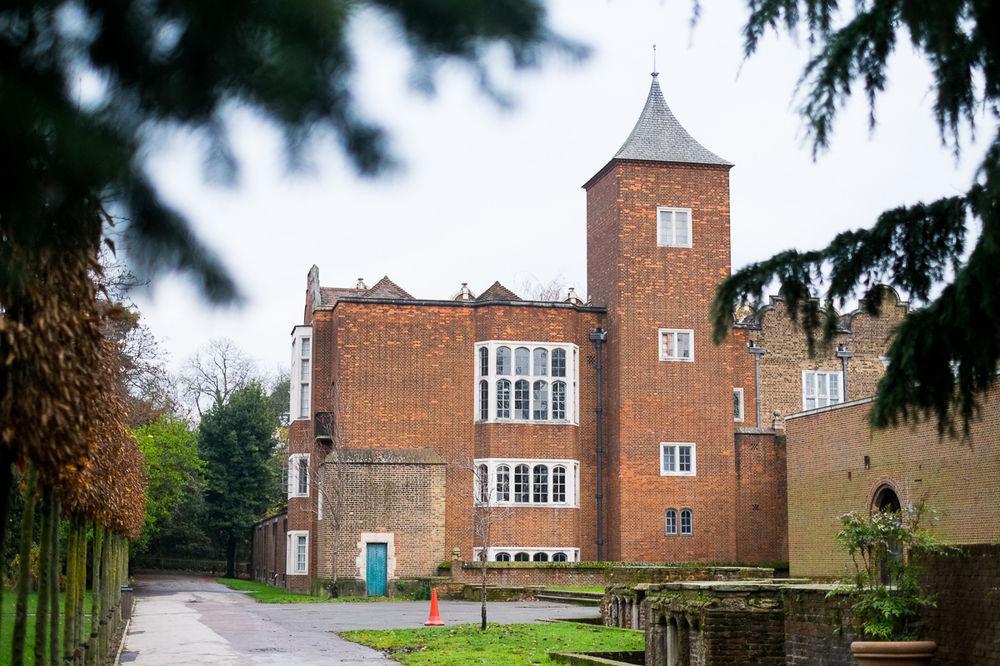 Yha Holland Park
