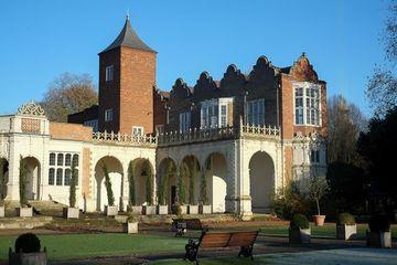 Hotel Yha Holland Park 4*