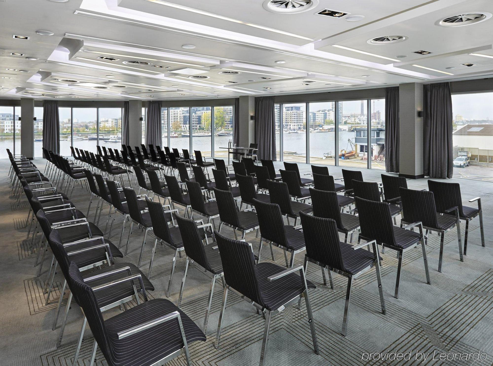 Crowne Plaza Battersea 4* Londen