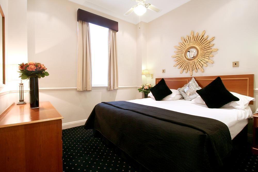 Collingham Serviced Aparthotel London