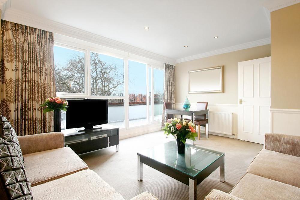 Collingham Serviced Aparthotel 4*