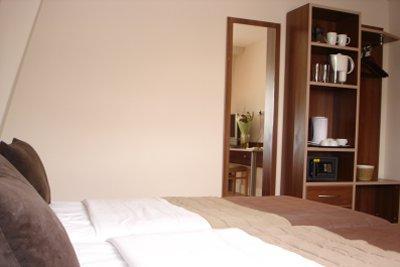 Avni Kensington 3* Londen