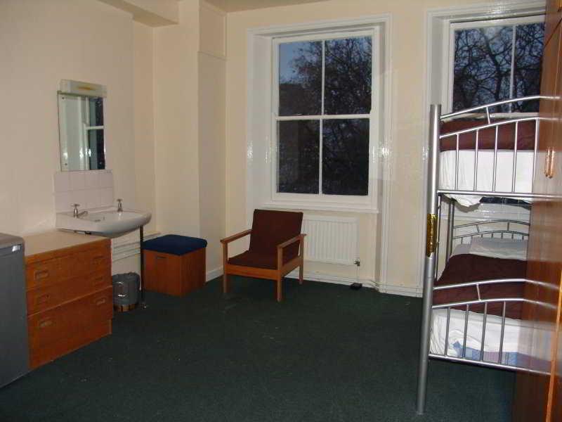 Barkston Earls Court Hostel