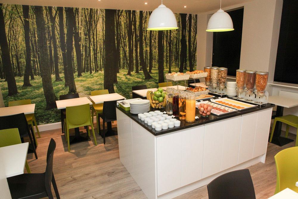 The Omega Hotel Londres