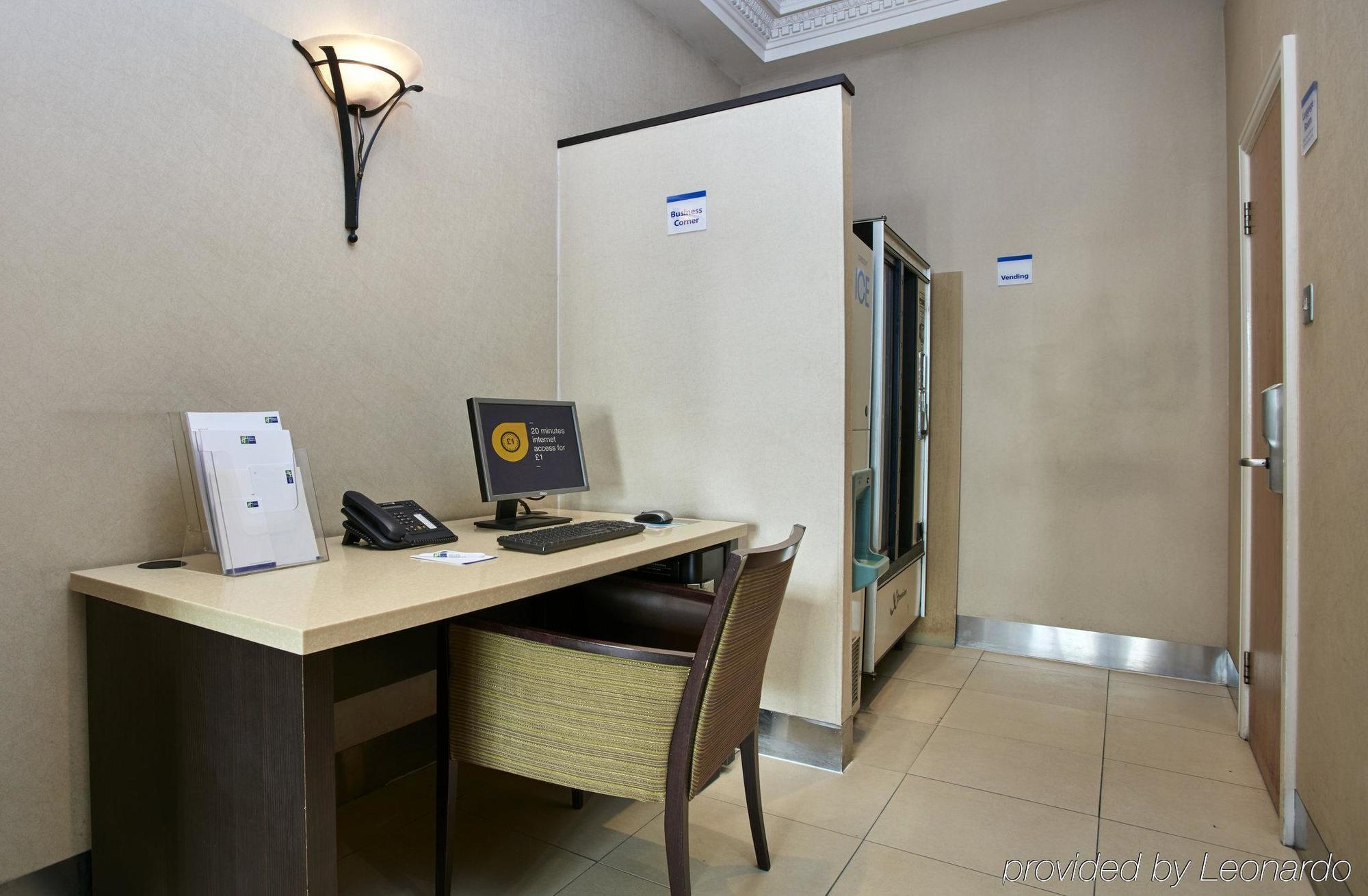 Holiday Express Victoria By Ihg Hotel Londres