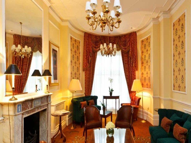 Hotel The Colonnade