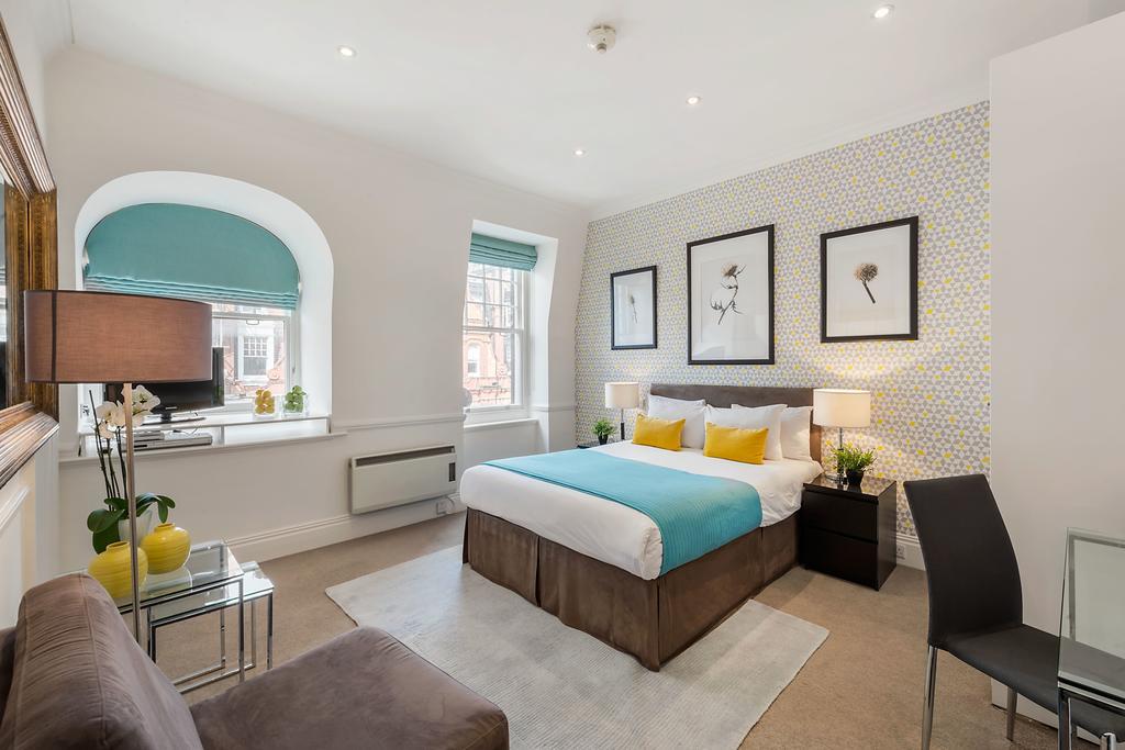 The By Capital Londres