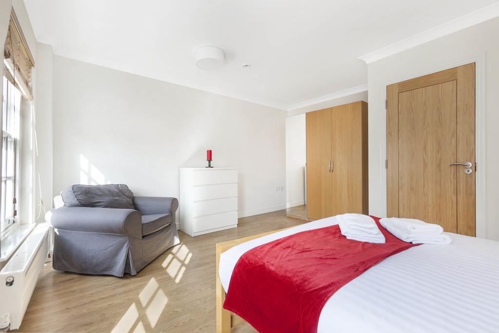 Club Living - Shoreditch