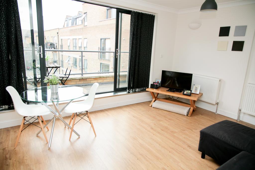 Club Living - Shoreditch