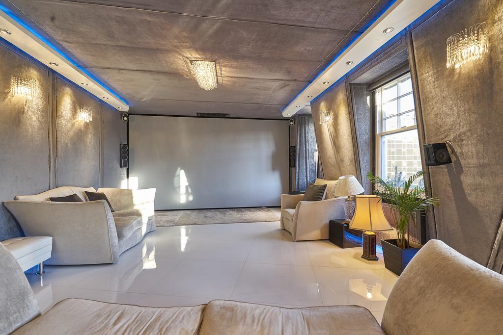 James Bond Style Penthouse