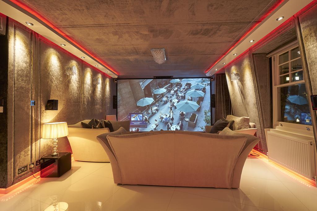 James Bond Style Penthouse