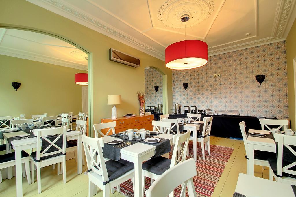 Caspian 3* Londres
