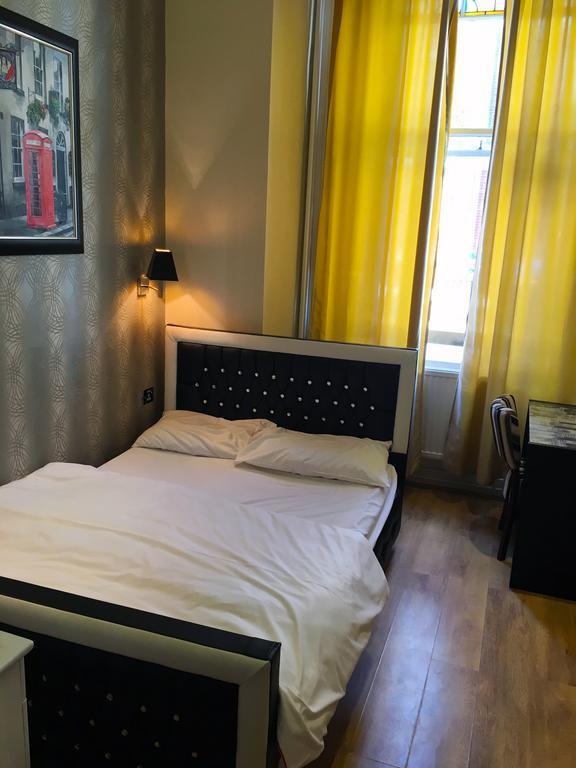 Barkston Earls Court London