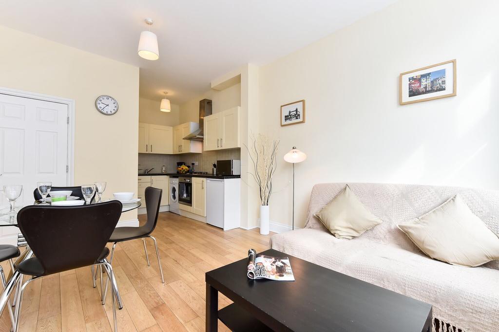 Appartement 225-227 Royal College Street *