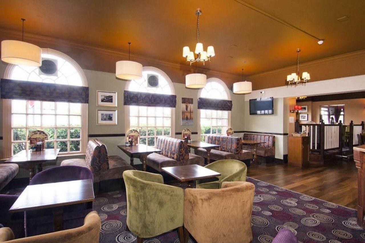Premier Greenford Hotel Londen
