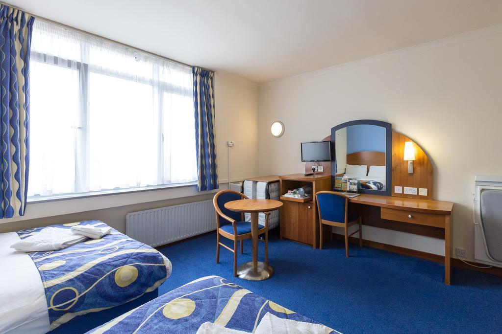 - Wembley International Hotel Londres