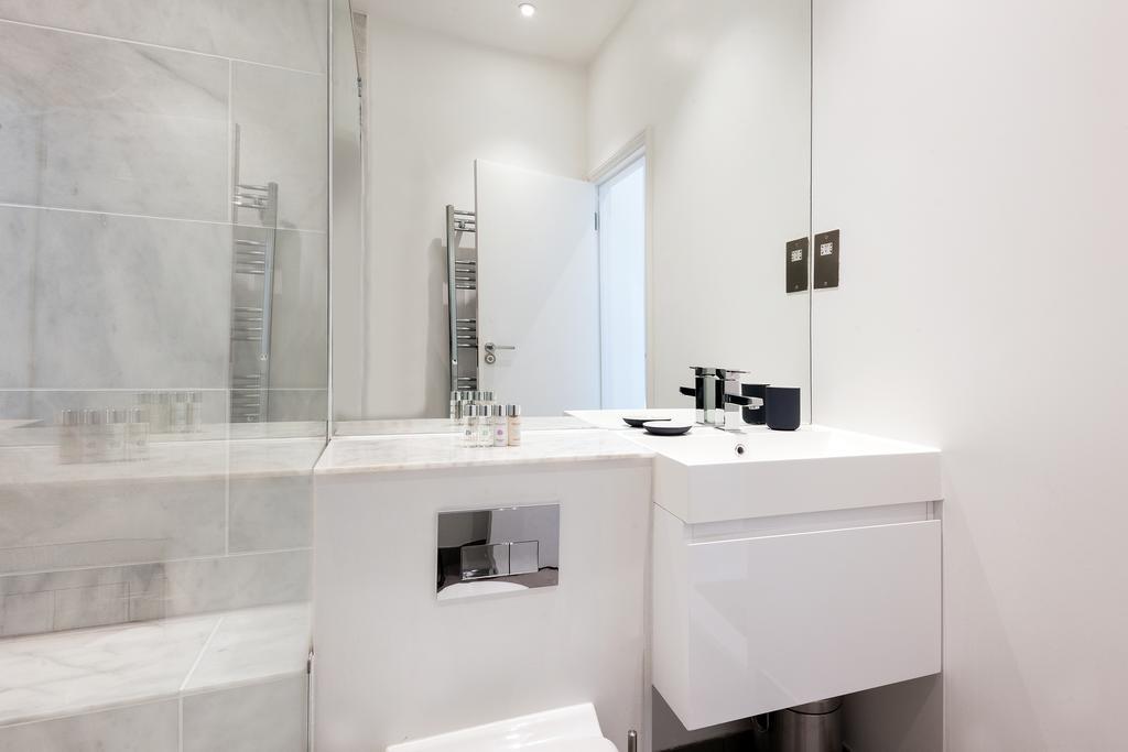 The Barons Court Apartamento Londres
