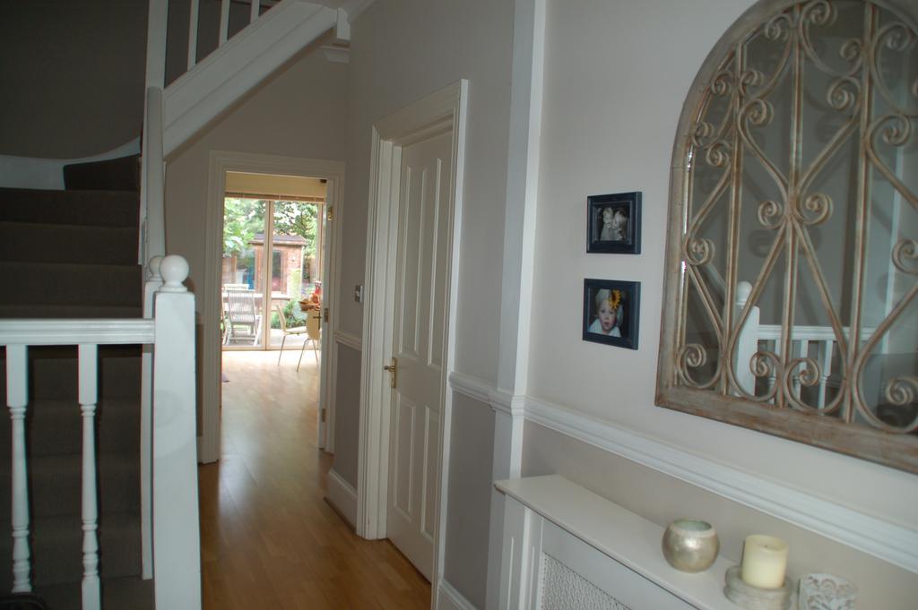 Brookview Guest house 3*