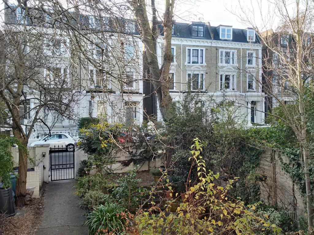 Luxury Holland Park, Sleeps 2, Free S'fast Wifi Apartamento *