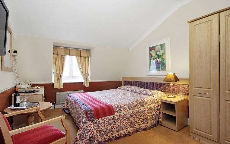 Hotel Kingswaypark At Park Avenue 3*