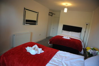 Canary Heights Aparthotel Londres