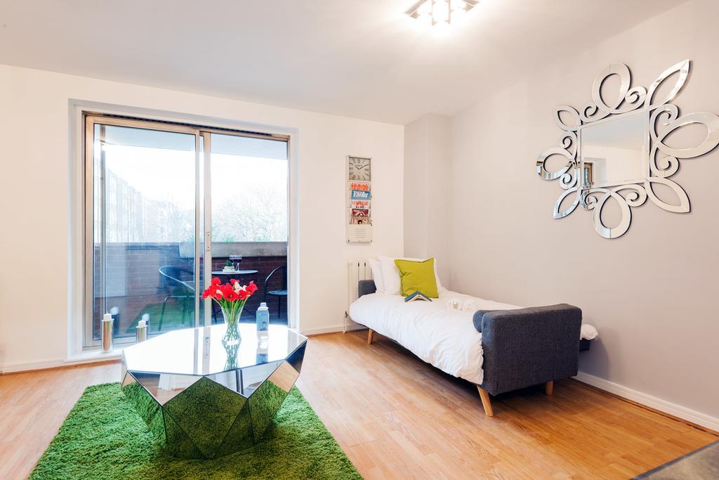The Cromwell Road Sherborne Court Apartment *