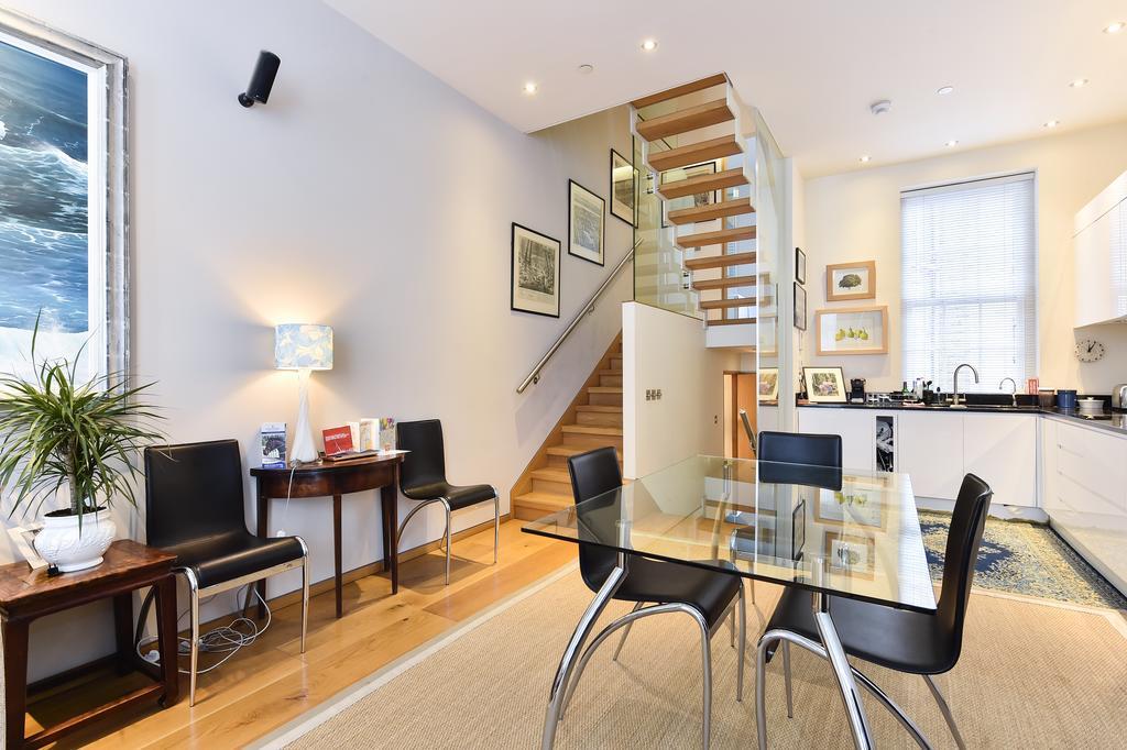 Joivy Elegant 3 Bed With Rooftop Terrace In Pimlico Appartement Londen