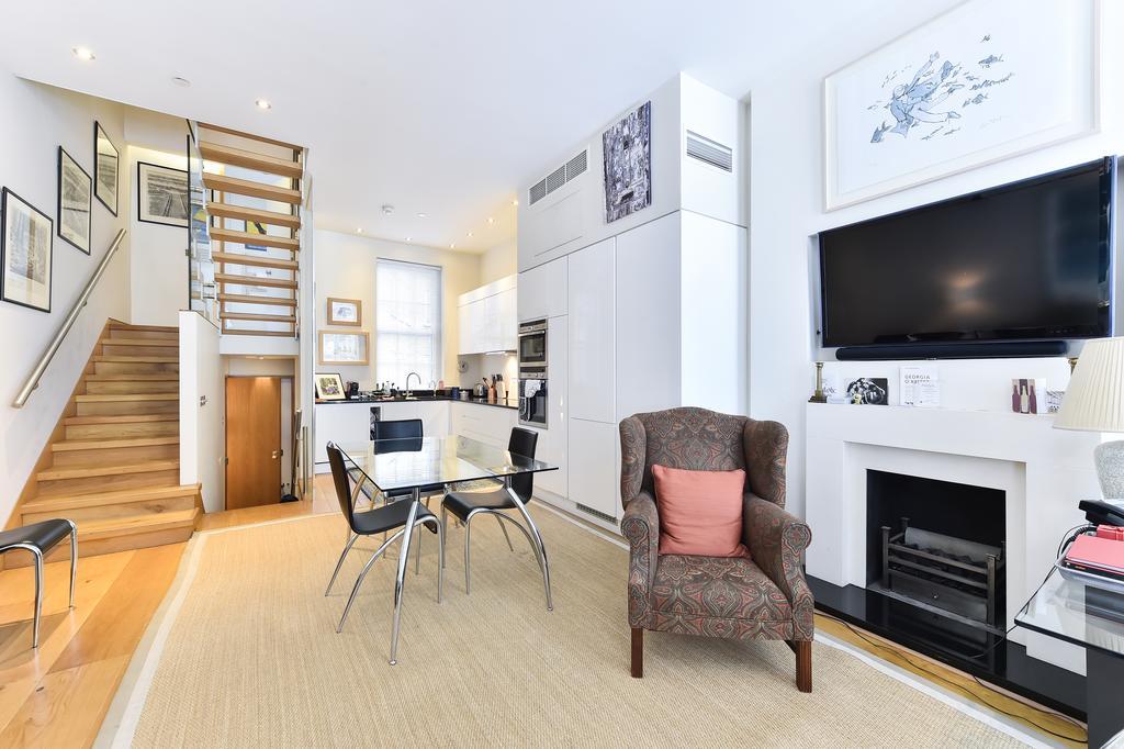 Joivy Elegant 3 Bed With Rooftop Terrace In Pimlico
