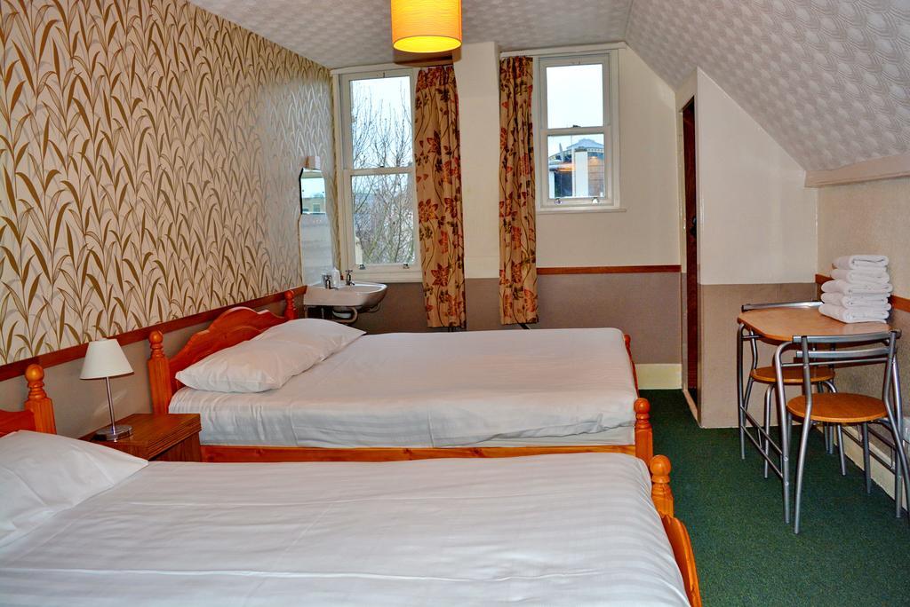 Visitors Apartahotel