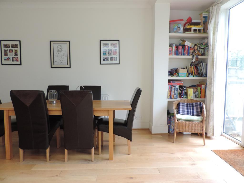 Light And Airy Tooting Bec Casa de Férias