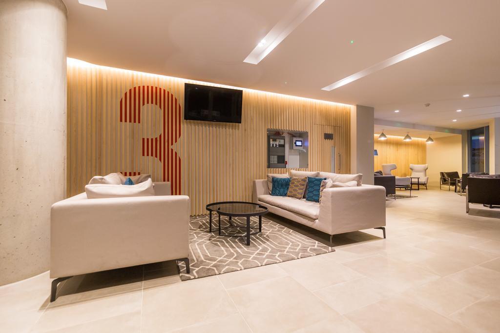 Appartement Royal Style - 5 Mins Walk To Excel Londen