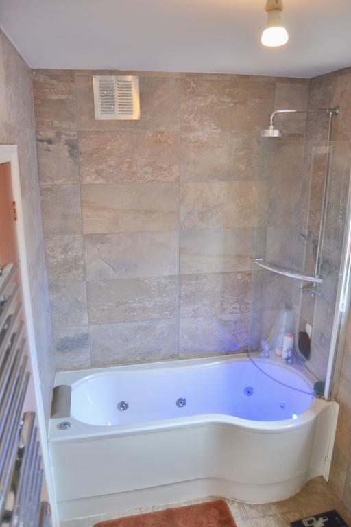 Superb Double Bedroom Accommodatie bij particulieren *