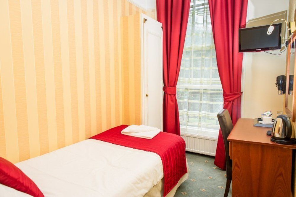 Hotel Avonmore 2*